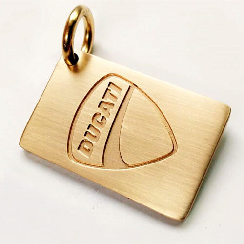custom logo engraved gold plate charms makers wholesale personalized metal etching pendant manufacturers and suppliers